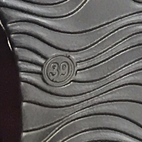 Shoes - Picture 3 of 3